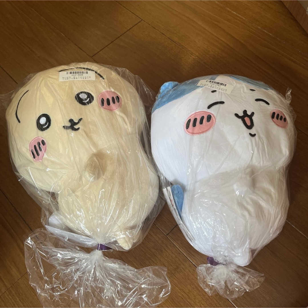 新品 ちいかわ おしりふりふり BIG ぬいぐるみ ハチワレ うさぎ エンタメ/ホビーのおもちゃ/ぬいぐるみ(キャラクターグッズ)の商品写真