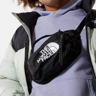 ザノースフェイス(THE NORTH FACE)の海外限定◆ ノースフェイス ボディーバッグ ウエストバッグ ◆(ボディーバッグ)