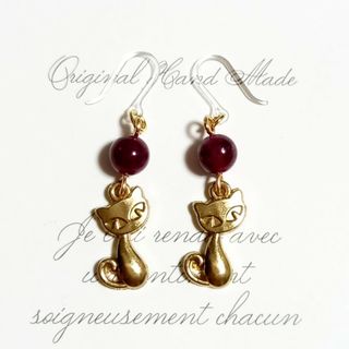 天然石ピアス☆ガーネット＆猫☆樹脂ピアス(アクセサリー)