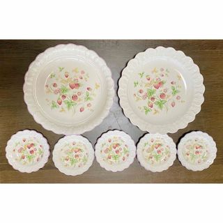 TOSHO 皿2枚　小皿5枚セット　ストロベリー　イチゴ　トウショウ　レトロ(食器)