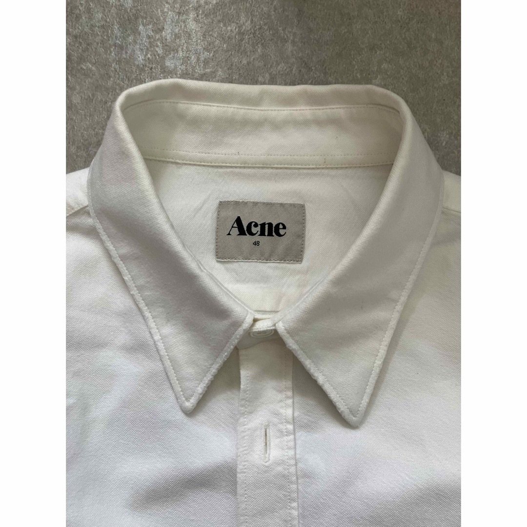 ACNE(アクネ)のACNE 白 シャツ 48 L メンズのトップス(シャツ)の商品写真