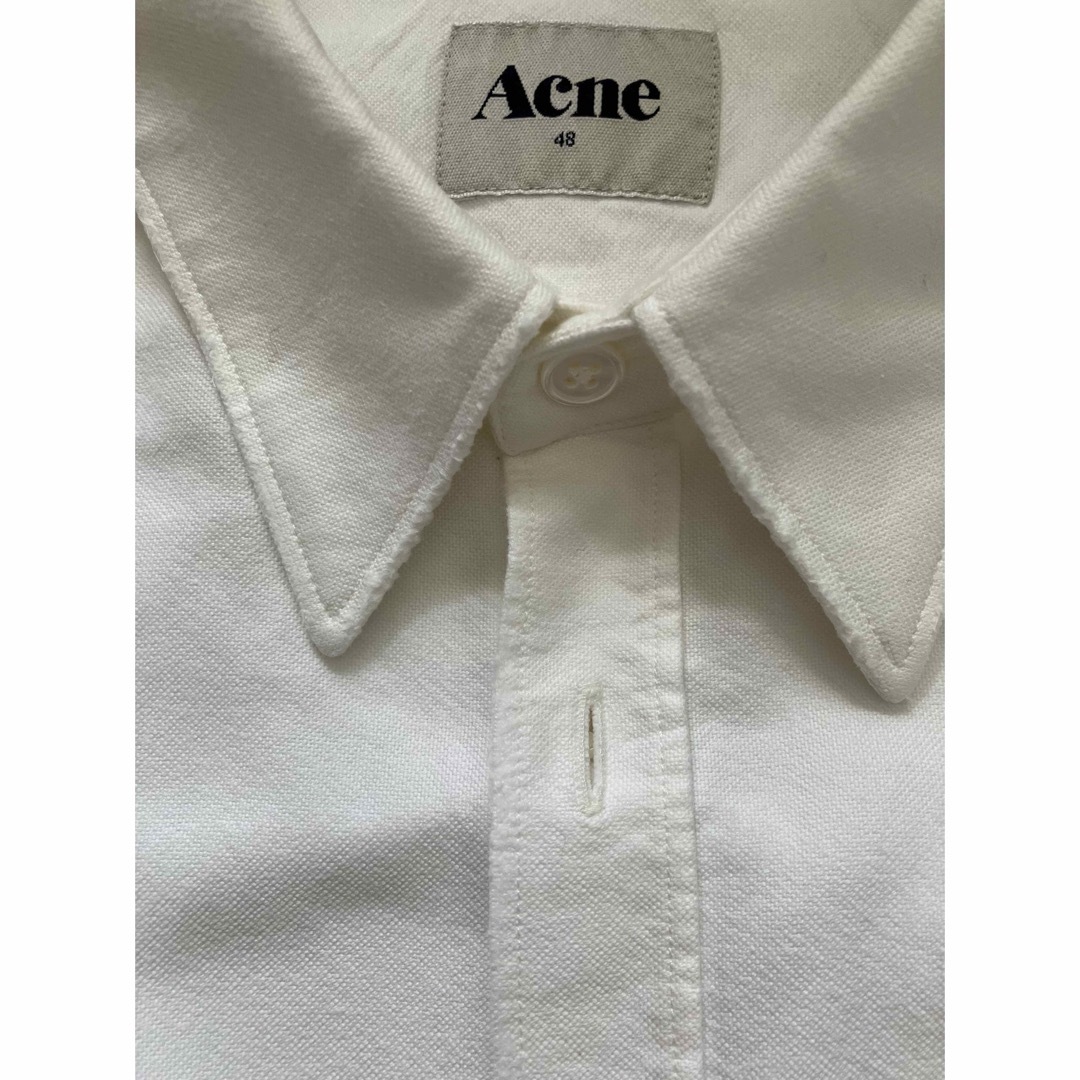 ACNE(アクネ)のACNE 白 シャツ 48 L メンズのトップス(シャツ)の商品写真