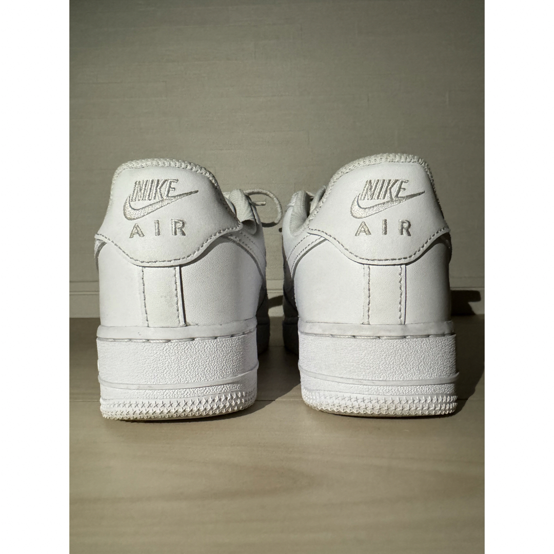 NIKE(ナイキ)のNIKE AIR FORCE 1 White 24.5cm エアフォースワン レディースの靴/シューズ(スニーカー)の商品写真