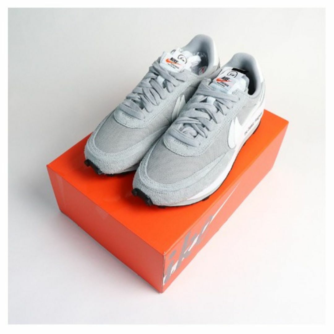 NIKE(ナイキ)のNIKE sacai Fragment Design LD Waffle "Light Smoke Grey" 【DH2684-001】28cm メンズの靴/シューズ(スニーカー)の商品写真