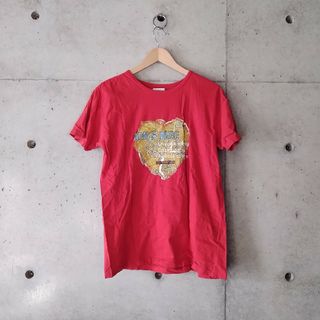 ベベ(BeBe)のBeBe Tシャツ　プリントTシャツ　赤(Tシャツ/カットソー)