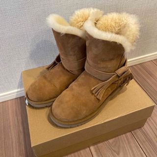 アグオーストラリア(UGG AUSTRALIA)のUGG ムートンブーツ　23(ブーツ)