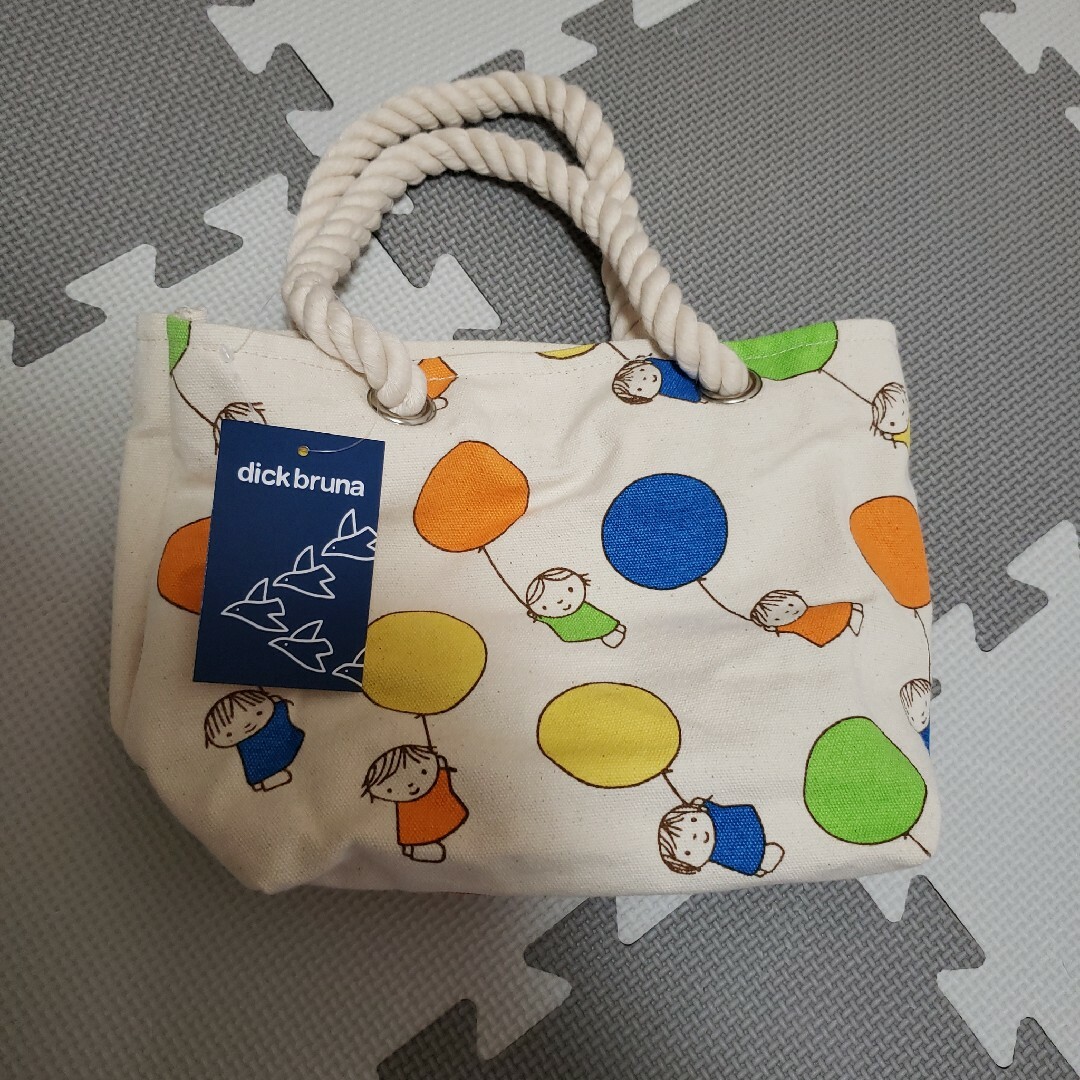 miffy(ミッフィー)のカバン　ハンドバッグ　miffy　レア dick bruna ブルーナボンボン レディースのバッグ(トートバッグ)の商品写真