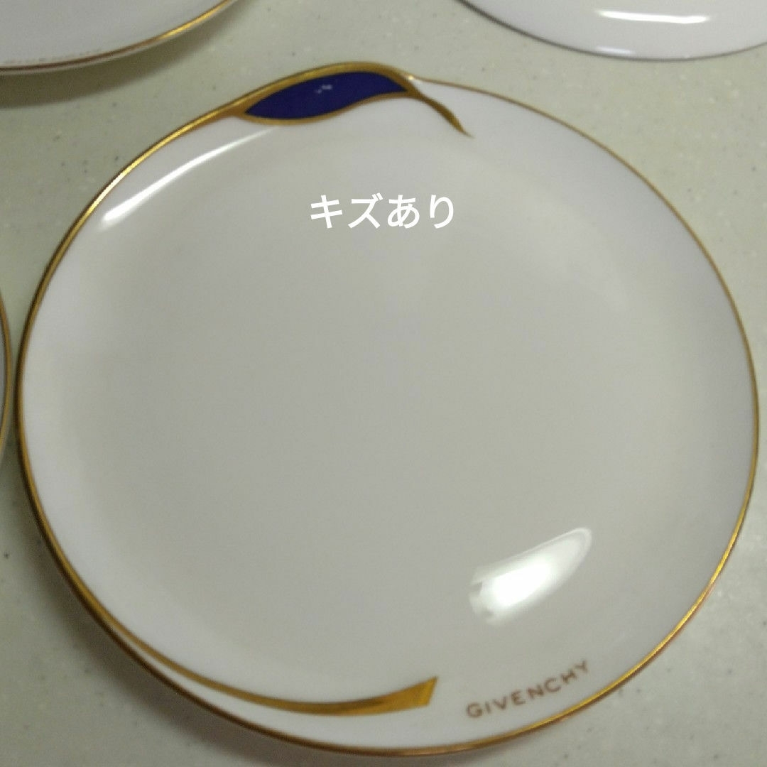 GIVENCHY(ジバンシィ)のジバンシィ　ケーキ皿　５枚セット インテリア/住まい/日用品のキッチン/食器(食器)の商品写真