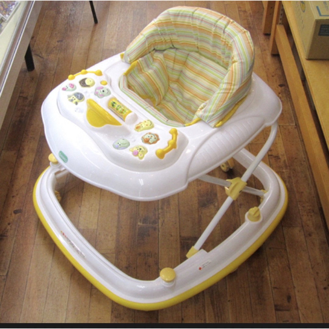 DAIKOU(ダイコウ)のDAIKO 歩行器　ベビー　 赤ちゃん　鳴き声　メロディ　テーブル  キッズ/ベビー/マタニティの外出/移動用品(歩行器)の商品写真