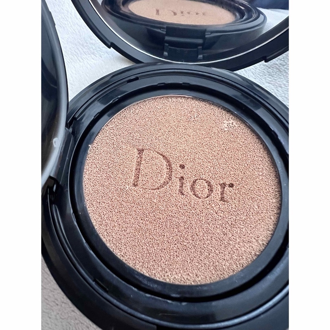 Dior(ディオール)のDIOR　クッションファンデ　限定ケース コスメ/美容のベースメイク/化粧品(ファンデーション)の商品写真