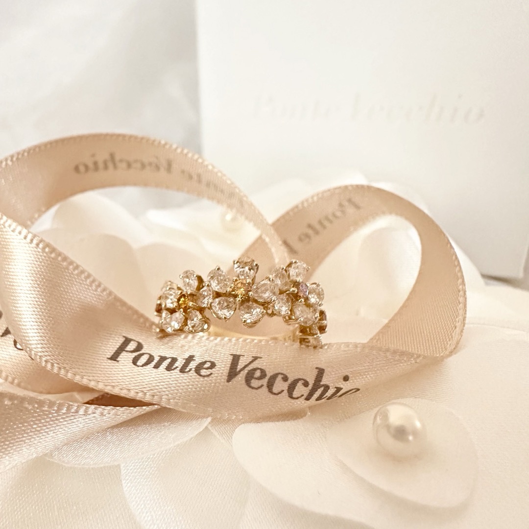 PonteVecchio(ポンテヴェキオ)のPonteVecchioイエローダイヤ＆ペアシェイプダイヤ1.86ct花リング レディースのアクセサリー(リング(指輪))の商品写真