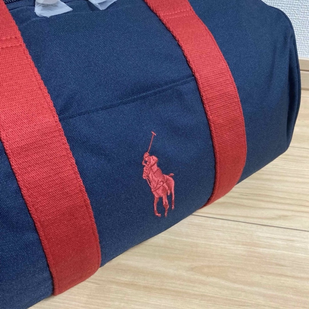 POLO RALPH LAUREN(ポロラルフローレン)のタグ付新品☆ポロラルフローレン☆ダッフルバッグ☆ネイビー×レッド レディースのバッグ(ボストンバッグ)の商品写真