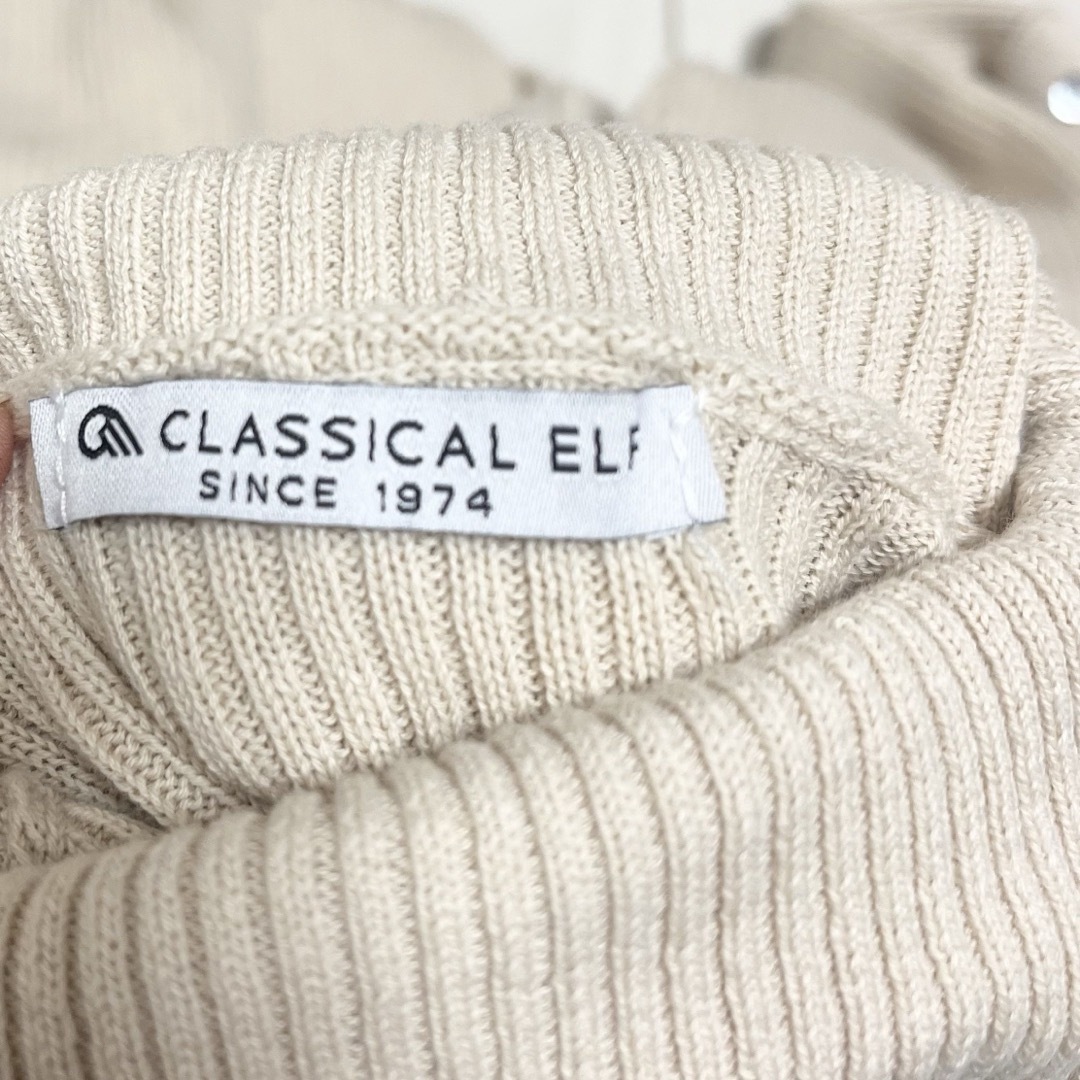 Classical Elf.(クラシカルエルフ)のCLASSICAL ELF  タートルネックリブニット　ベージュ レディースのトップス(ニット/セーター)の商品写真