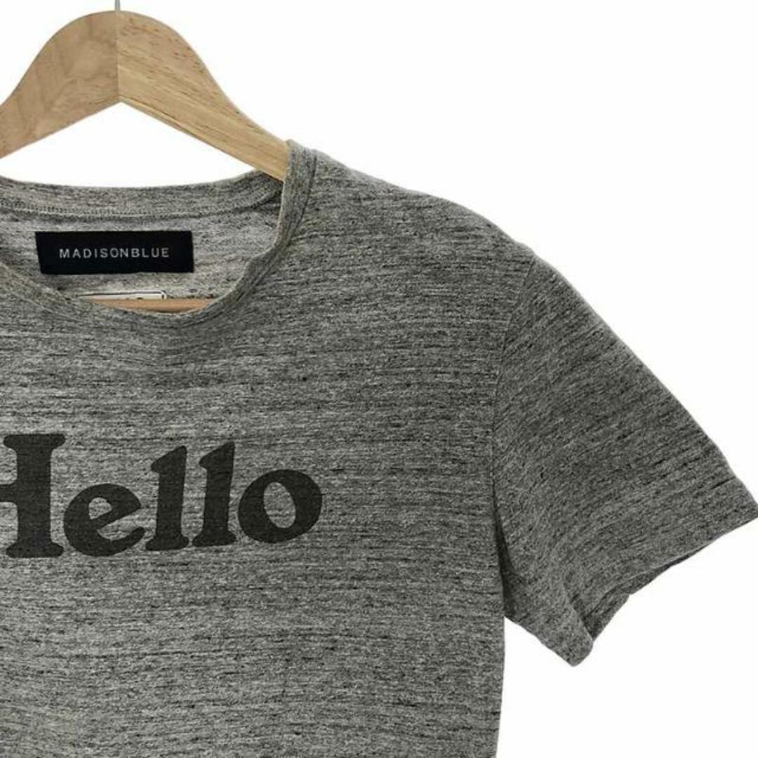 MADISONBLUE(マディソンブルー)のMADISON BLUE / マディソンブルー | HELLO CREW NECK TEE プリント クルーネック Tシャツ | 0 | グレー | レディース レディースのトップス(Tシャツ(半袖/袖なし))の商品写真