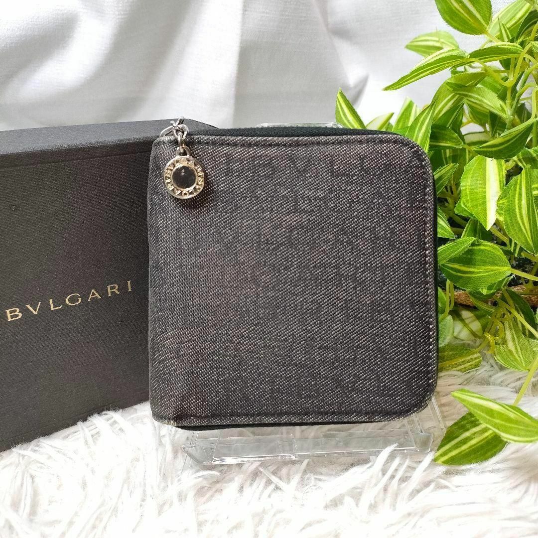 BVLGARI(ブルガリ)のブルガリ 二つ折り財布 ロゴマニア デニム BVLGARI 財布 グレー ロゴ レディースのファッション小物(財布)の商品写真