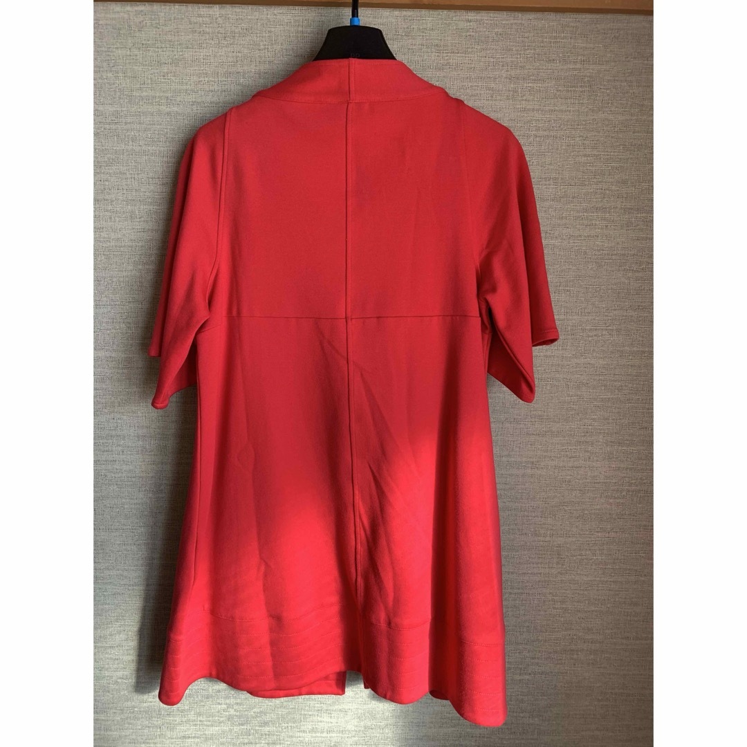 &byP&D(アンドバイピーアンドディー)の♡赤色の半袖ロングジャケット（コート） レディースのジャケット/アウター(ノーカラージャケット)の商品写真