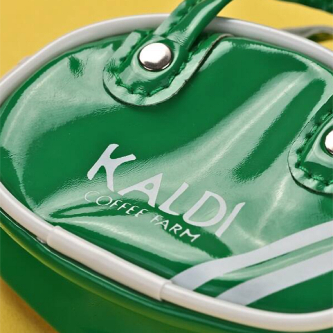 KALDI(カルディ)のカルディ　レトロスポーツバッグチョコレート 食品/飲料/酒の食品(菓子/デザート)の商品写真