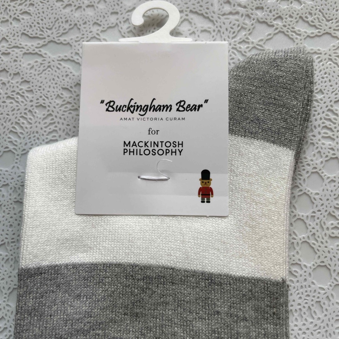 MACKINTOSH PHILOSOPHY(マッキントッシュフィロソフィー)の新品 MACKINTOSH PHILOSOPHY バッキンガムベア ソックス レディースのレッグウェア(ソックス)の商品写真