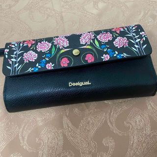 デシグアル(DESIGUAL)のデシグアル　長財布　花柄(財布)