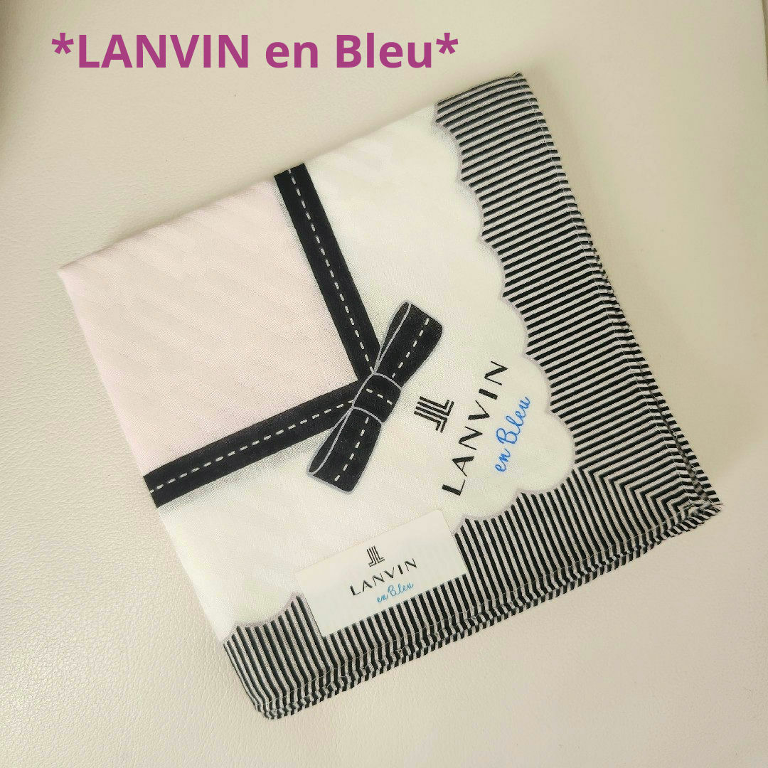 LANVIN en Bleu(ランバンオンブルー)の*LANVIN en Bleu*　ハンカチ レディースのファッション小物(ハンカチ)の商品写真