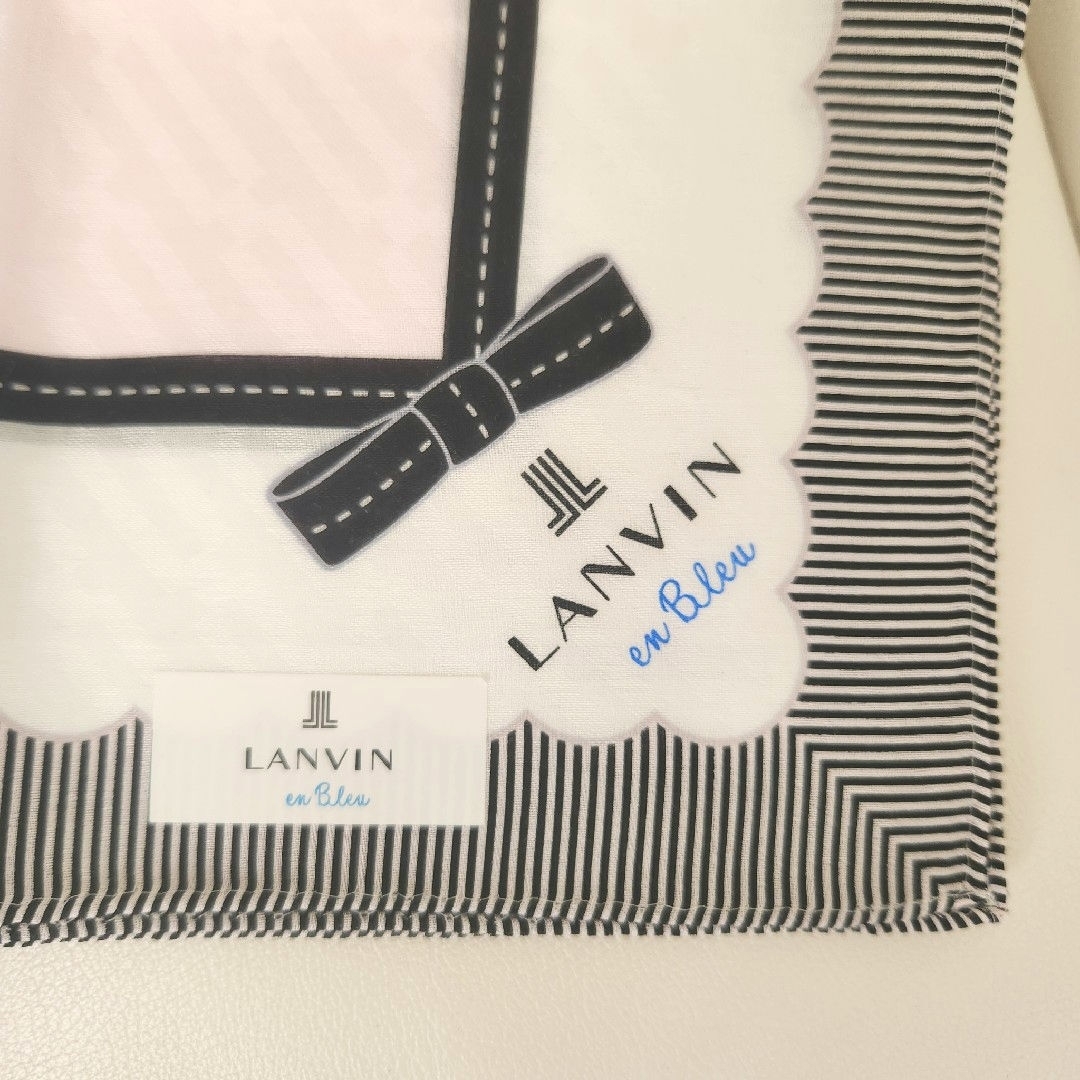 LANVIN en Bleu(ランバンオンブルー)の*LANVIN en Bleu*　ハンカチ レディースのファッション小物(ハンカチ)の商品写真