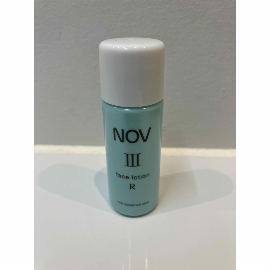 NOV(ノブ)の【試供品】nov ノブ iii フェイスローションr しっとりタイプ　20ml コスメ/美容のスキンケア/基礎化粧品(化粧水/ローション)の商品写真