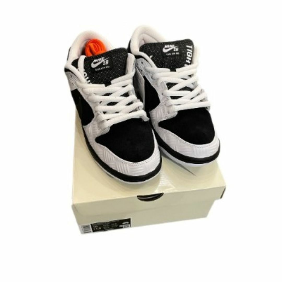 NIKE(ナイキ)のTIGHTBOOTH NIKE SB Dunk Low Pro QS "Black and White"【FD2629-100】26.5cm メンズの靴/シューズ(スニーカー)の商品写真