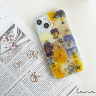 #015 全機種対応　ビオラいっぱいのスマホケース　イニシャル入り　ハンドメイド(スマホケース)