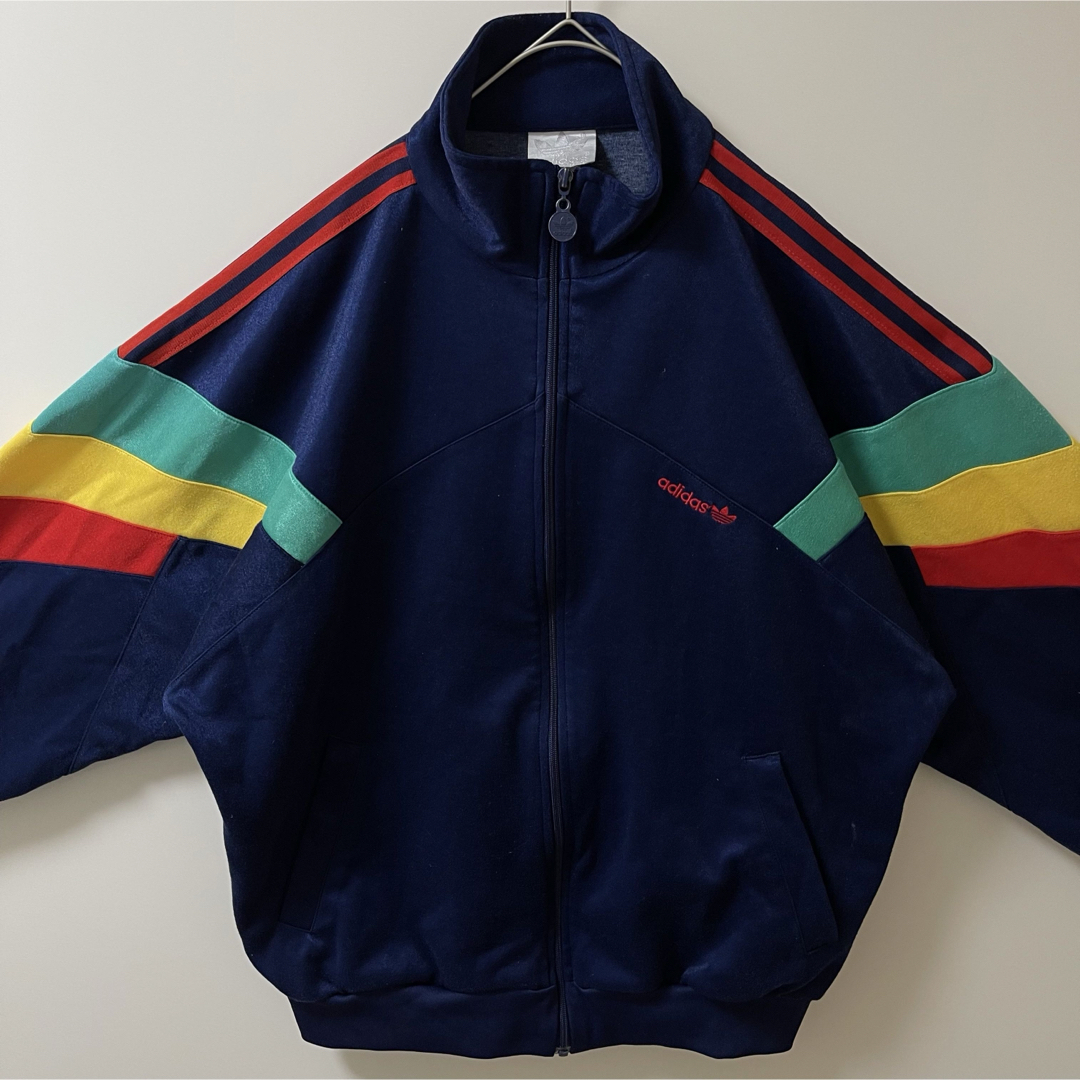 adidas - 90sゆるだぼ】アディダス刺繍トラックジャケット古着 adidas - 90sゆるだぼ】アディダス刺繍トラックジャケット古着