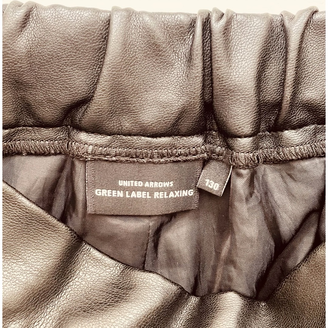 UNITED ARROWS green label relaxing(ユナイテッドアローズグリーンレーベルリラクシング)のユナイテッドアローズ フェイクレザーキュロットスカート 130 キッズ/ベビー/マタニティのキッズ服女の子用(90cm~)(スカート)の商品写真