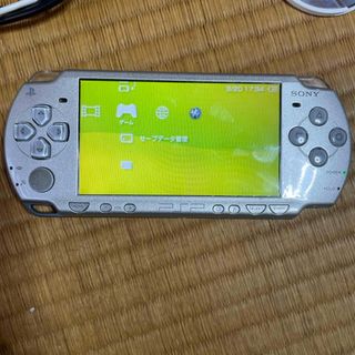 プレイステーションポータブル(PlayStation Portable)のPSP2000本体　ジャンク(携帯用ゲーム機本体)