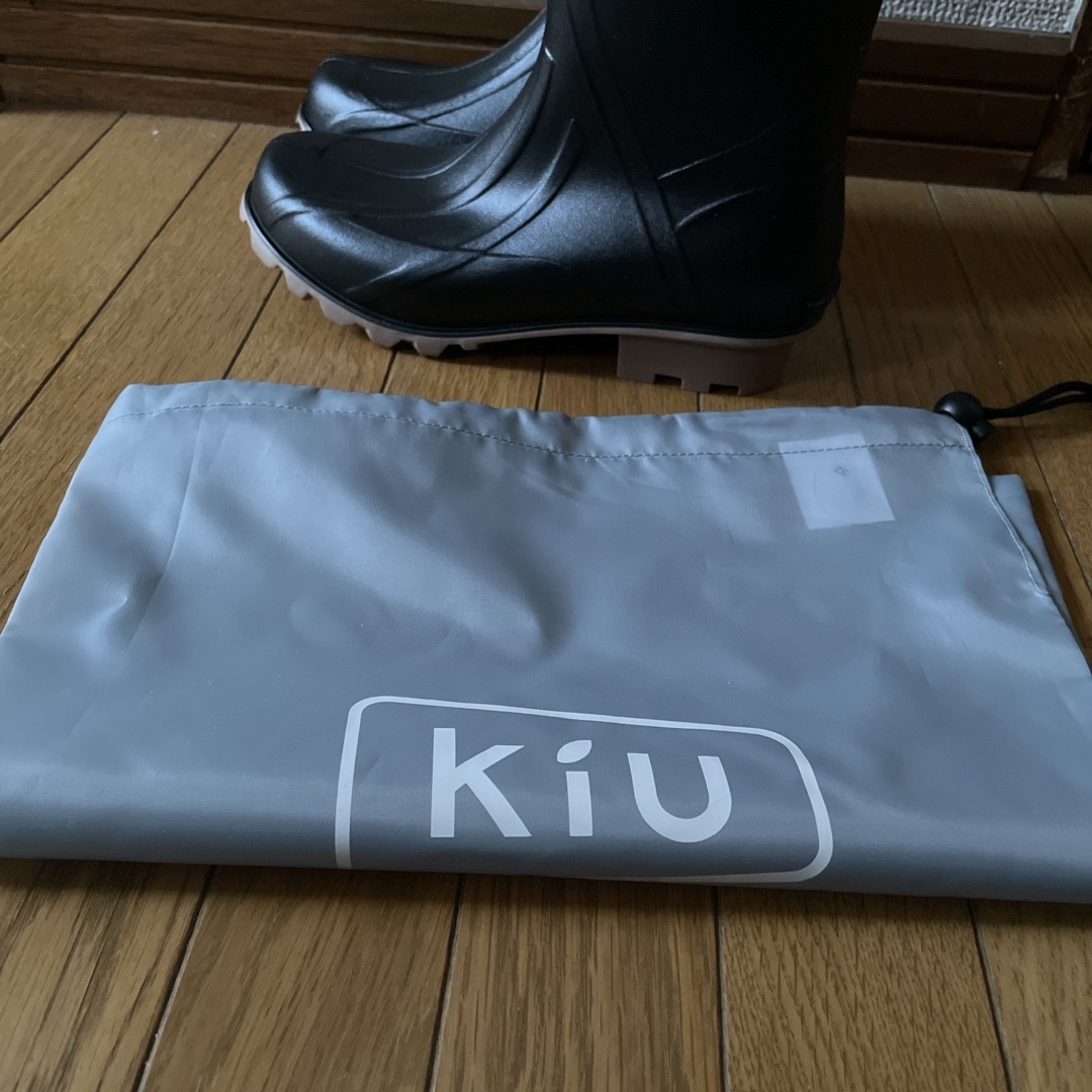 KiU(キウ)の【新品】 KiU　キウ　レインブーツ　ロング　長靴　おしゃれ　雨具　アウトドア レディースの靴/シューズ(レインブーツ/長靴)の商品写真