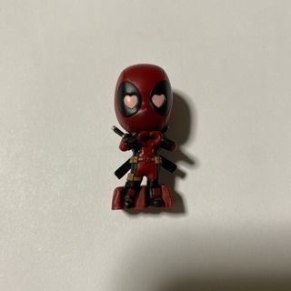 マーベル(MARVEL)のデッドプール　フィギュアコレクション　ハートバージョン　ガチャ　ガシャポン(キャラクターグッズ)