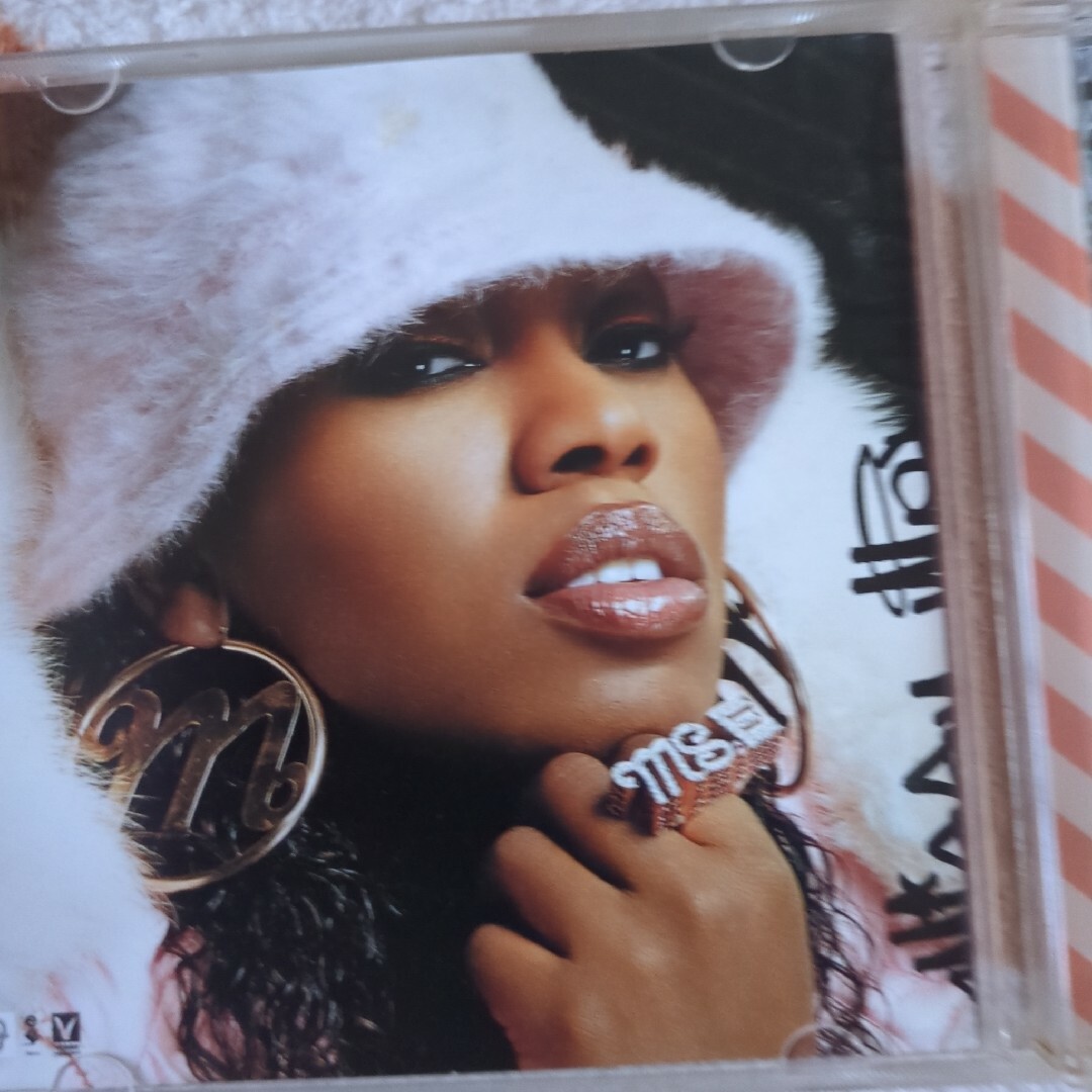 UNDER CONSTRUCTION/MISSY ELLIOTT エンタメ/ホビーのCD(ヒップホップ/ラップ)の商品写真