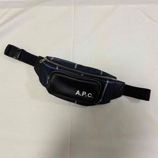 アーペーセー(A.P.C)の【値下げしました！！】APCヒップバッグ(アーペーセーヒップバッグ)(ウエストポーチ)