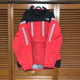 ザノースフェイス(THE NORTH FACE)のTHE NORTH FACE マウンテンライトジャケット　マウンテンパーカー(マウンテンパーカー)