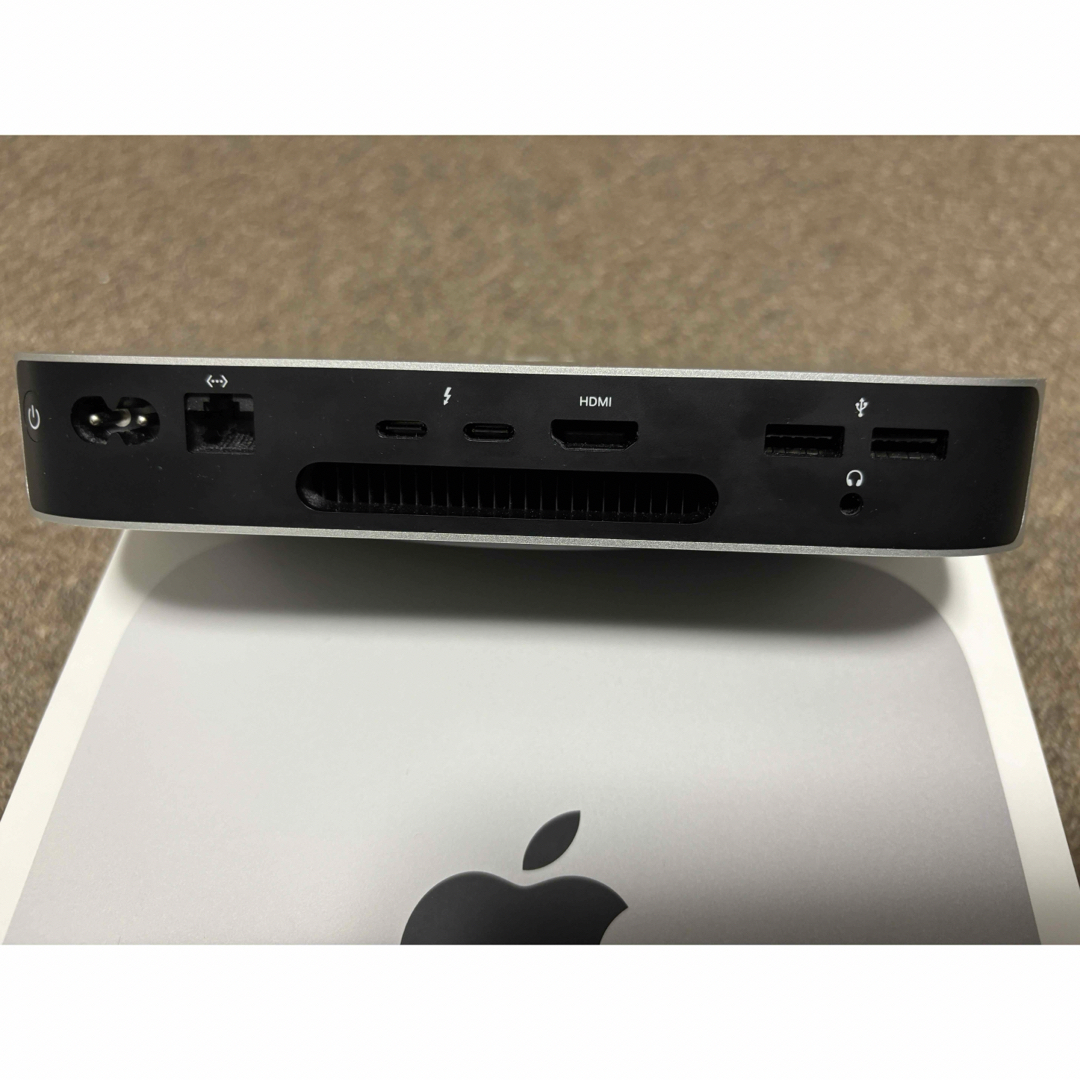 Apple(アップル)の★美品★ APPLE Mac mini M2 ★付属品完備★ スマホ/家電/カメラのPC/タブレット(デスクトップ型PC)の商品写真