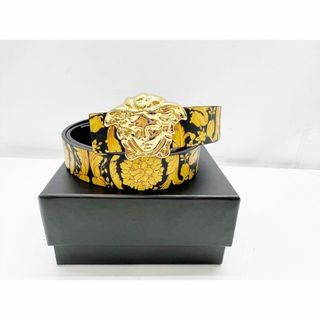 ヴェルサーチ(VERSACE)の未使用保管　美品　ヴェルサーチ　メデューサ　 レディース　ベルト　69～79(ベルト)