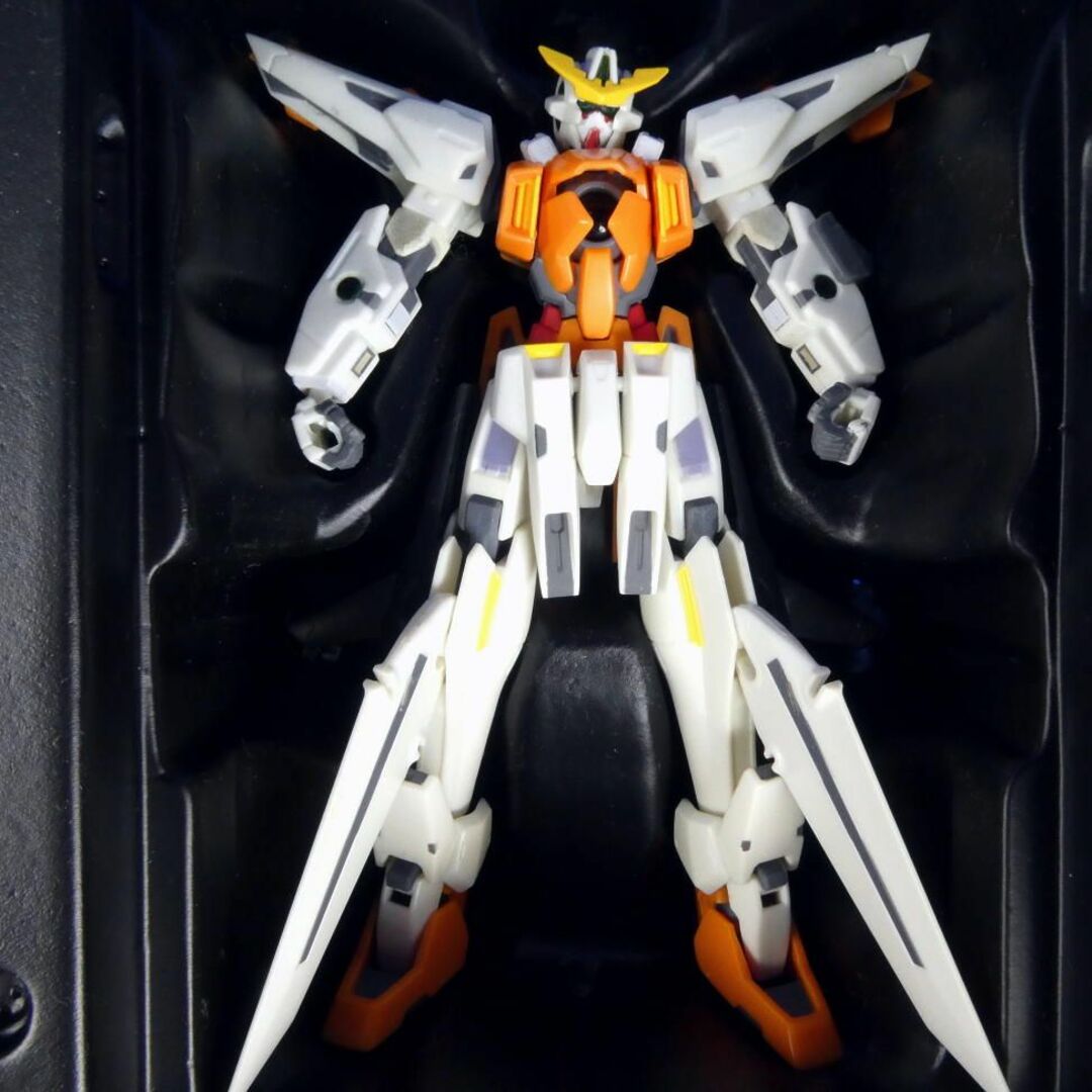 BANDAI(バンダイ)の機動戦士ガンダムOO★ガンダムキュリオス★飛行形態変形ギミックを再現★１/２００ エンタメ/ホビーのフィギュア(アニメ/ゲーム)の商品写真