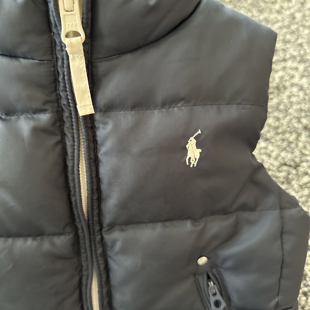 Ralph Lauren(ラルフローレン)の美品　ラルフ　ダウンベスト　100 リバーシブル　ネイビー キッズ/ベビー/マタニティのキッズ服男の子用(90cm~)(ジャケット/上着)の商品写真