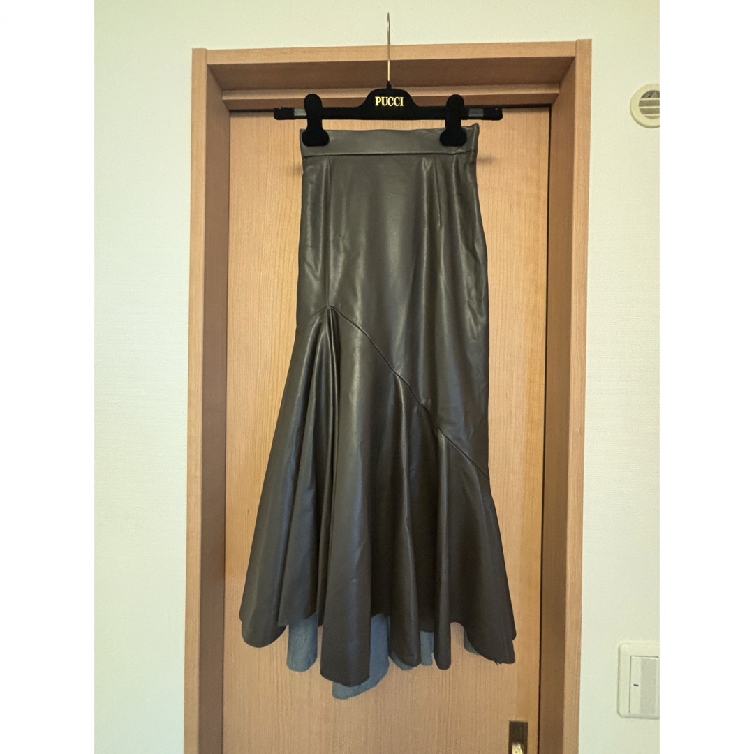 FRAY I.D(フレイアイディー)のFRAY I.D レザー マーメイドスカート レディースのスカート(ロングスカート)の商品写真
