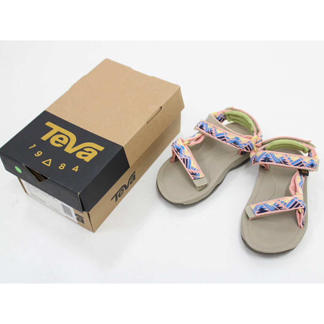 Teva(テバ)の新品 未使用品◇テバ/Teva◇15cm サンダル/シューズ/靴 ベージュ×ピンク ハリケーン 箱付き 水遊び プール 海水浴 川遊び キャンプ アウトドア 子供 キッズ kids 女の子 夏 105032 shoes キッズ/ベビー/マタニティのキッズ靴/シューズ(15cm~)(サンダル)の商品写真