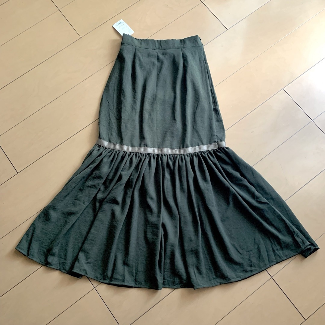 ZARA(ザラ)の新品　シアーフロウ　ロングスカート　マーメイドスカート　インフルエンサー　SNS レディースのスカート(ロングスカート)の商品写真