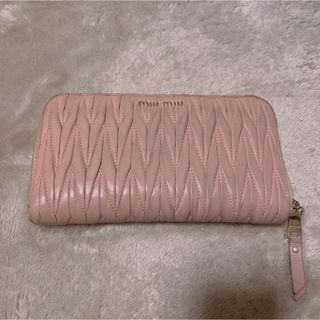 ミュウミュウ(miumiu)のMIUMIU ミュウミュウ 長財布 ピンク(財布)