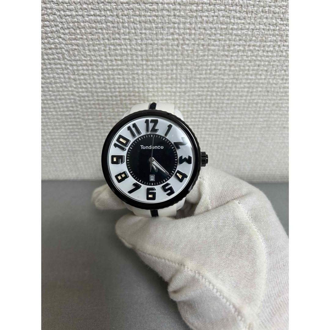 Tendence(テンデンス)のTendence テンデンス 腕時計 ホワイト ブラック 白 黒 メンズの時計(ラバーベルト)の商品写真