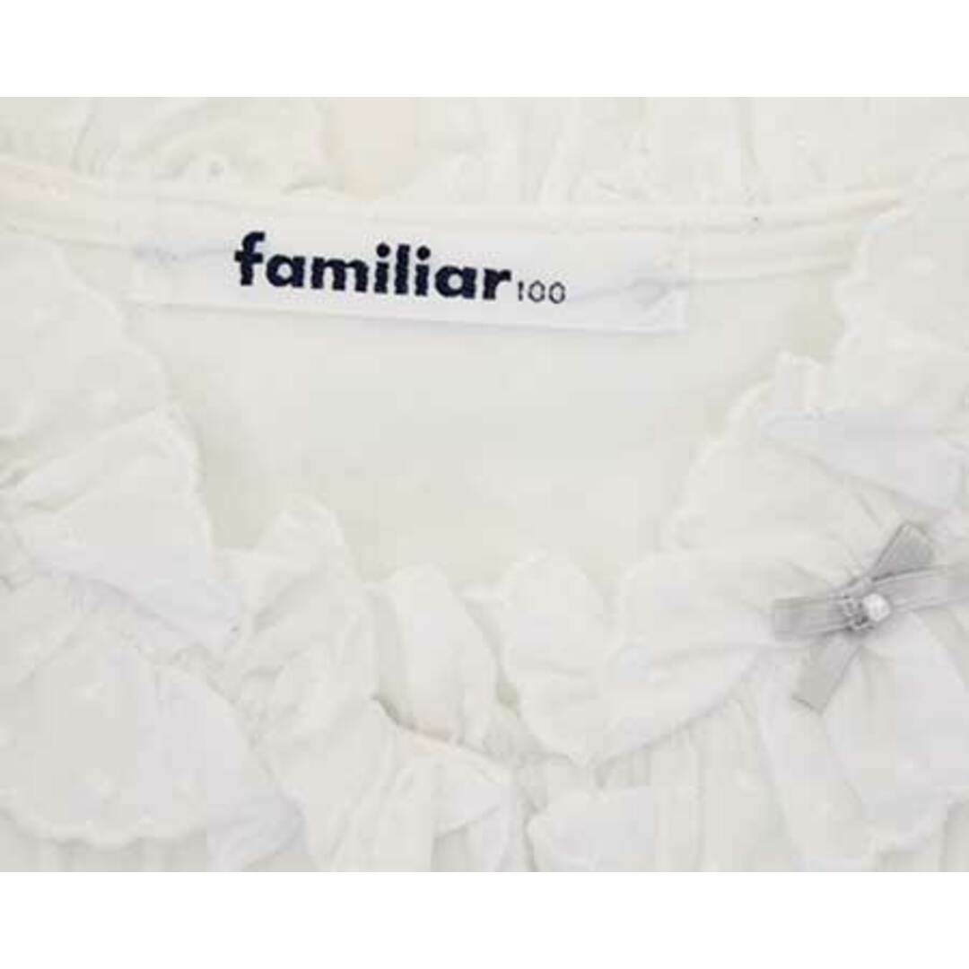 familiar(ファミリア)の【春物 新入荷!】〓ファミリア/familiar〓100cm 長袖シャツ 白 【中古】子供服 キッズ kids ベビー baby  女の子 春秋 tops 803042 キッズ/ベビー/マタニティのベビー服(~85cm)(シャツ/カットソー)の商品写真