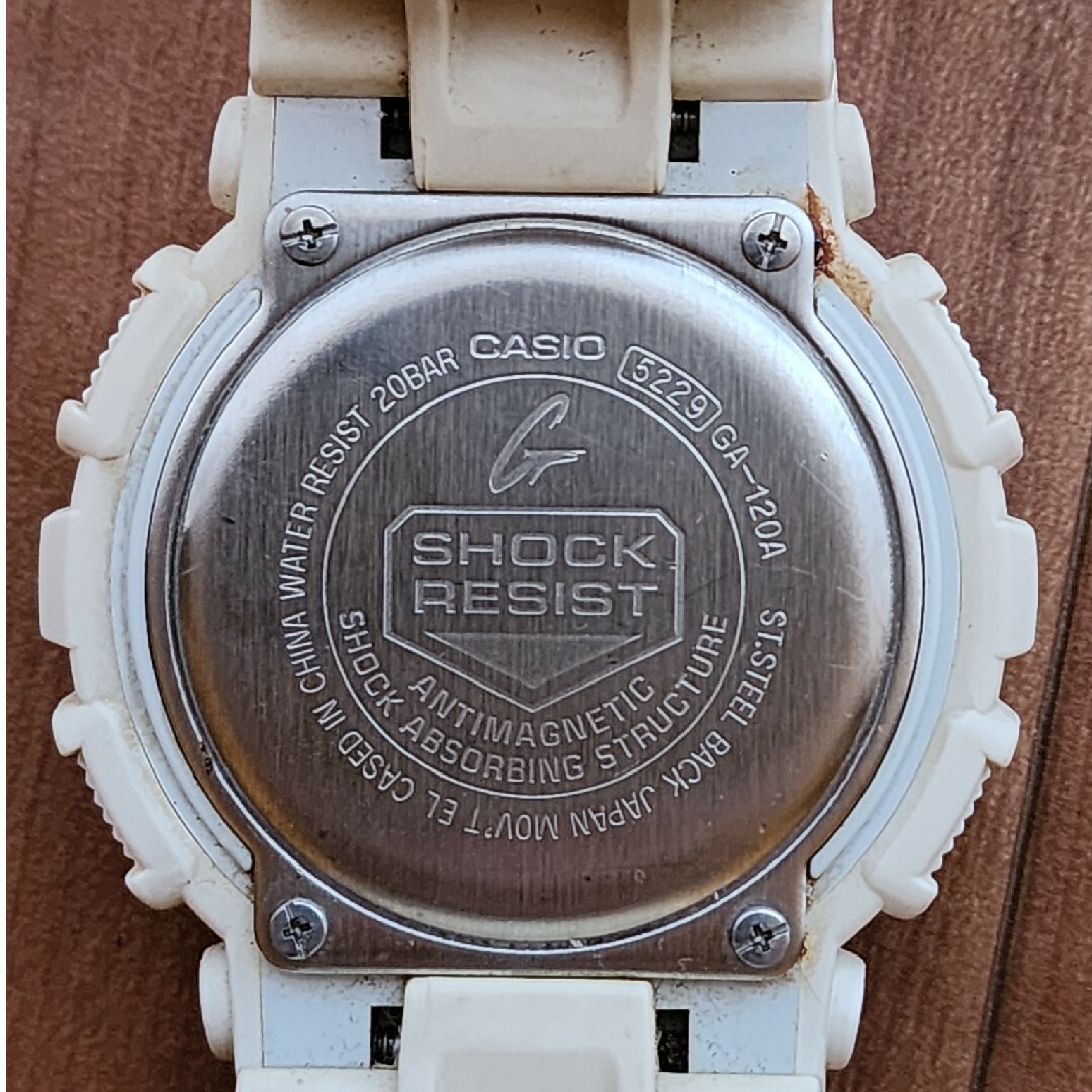 G-SHOCK(ジーショック)の【電池新品】G-SHOCK SHOCK RESIST ga120a メンズの時計(腕時計(デジタル))の商品写真