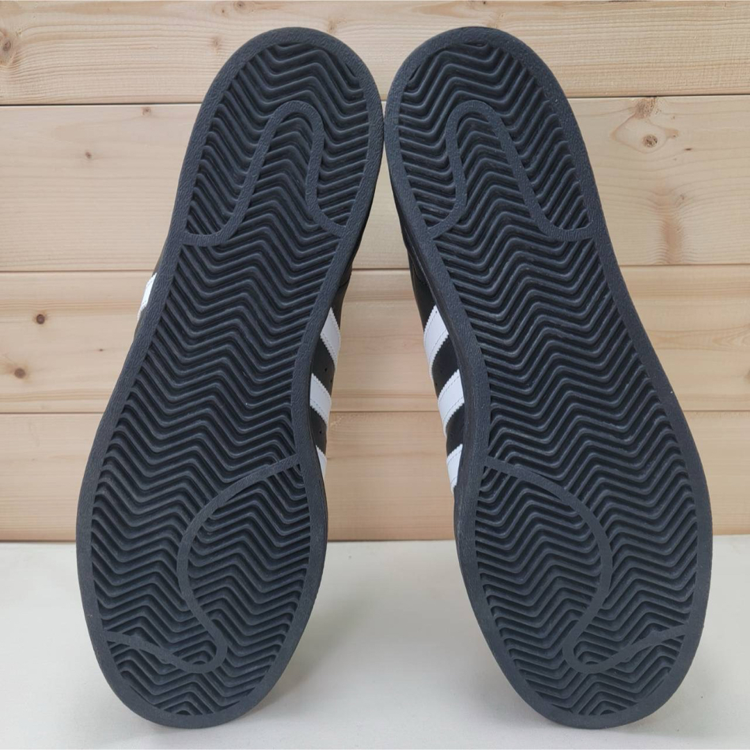 adidas(アディダス)のアディダス スーパースター ブラック/ゴールド 28.5㎝ メンズの靴/シューズ(スニーカー)の商品写真