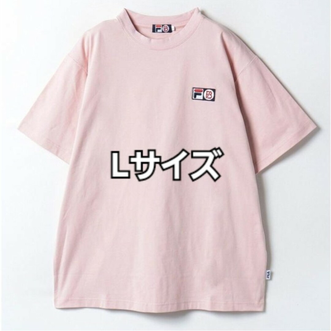 FILA(フィラ)のFILA × BE:FIRST ロゴ刺繍ワッペン Tシャツ ピンクLサイズ レディースのトップス(Tシャツ(半袖/袖なし))の商品写真