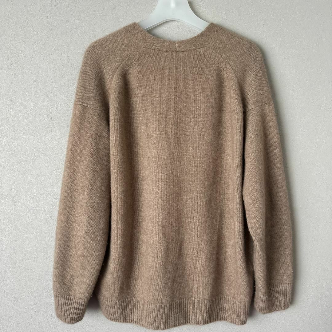 AURALEE(オーラリー)の22AW AURALEE BABY CASHMERE KNIT CARDIGAN レディースのトップス(ニット/セーター)の商品写真